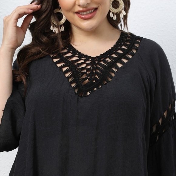 New Black Crochet Short Beach Swim Coverup - Picture 6 of 16